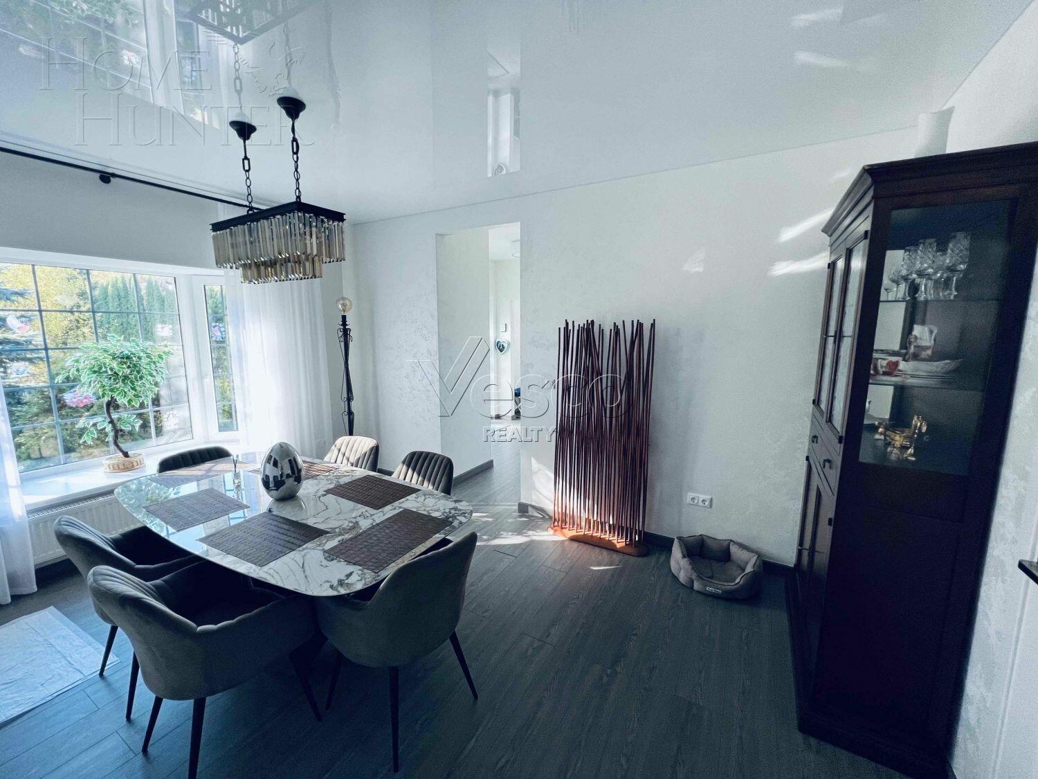 2-этажный коттедж 280 м² с отделкой