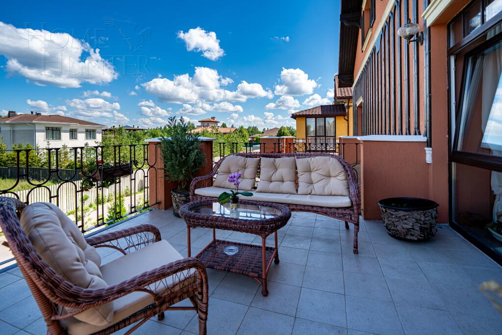 2-этажный таунхаус 252 м² с отделкой