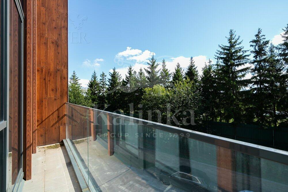 3-этажный таунхаус 238 м² с отделкой