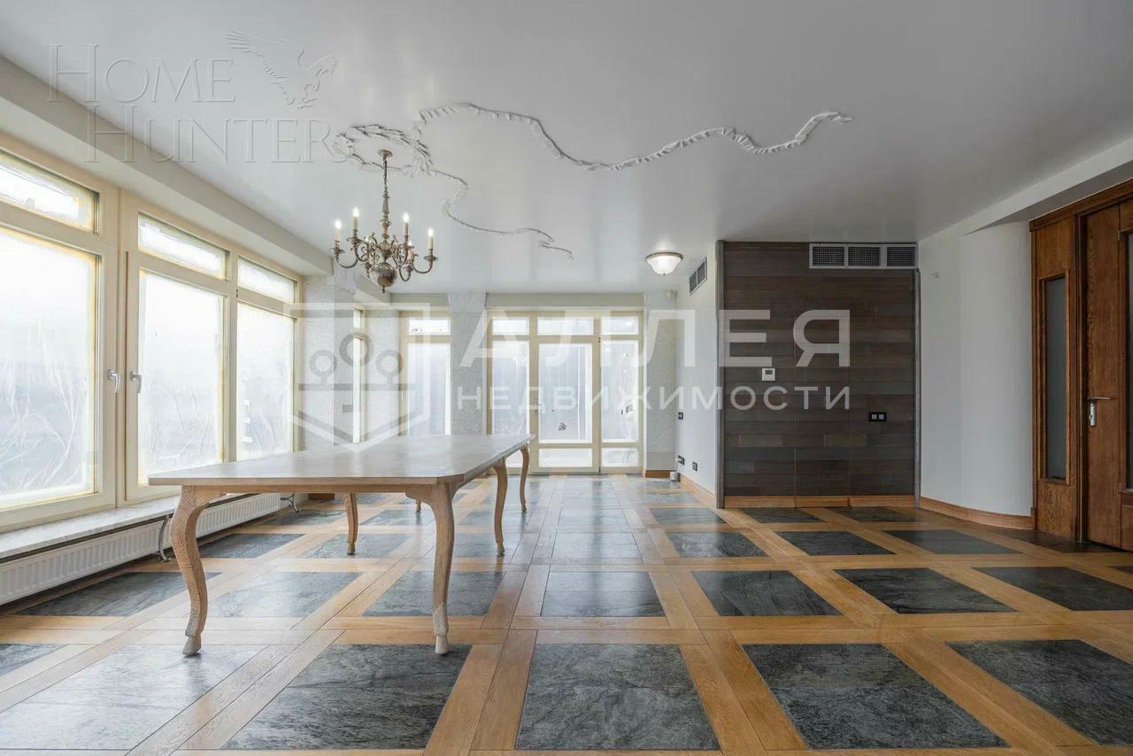 2-этажный коттедж 428 м² с отделкой