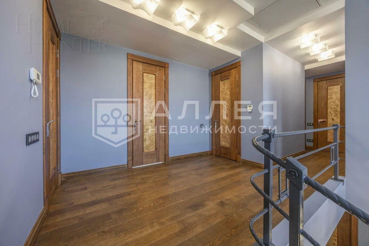 2-этажный коттедж 428 м² с отделкой