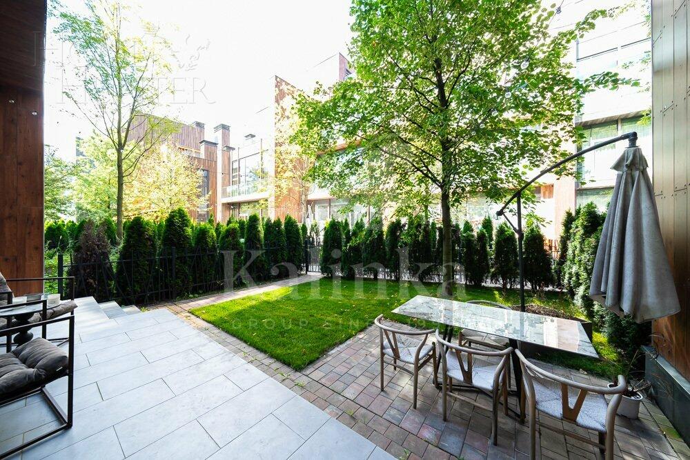 3-этажный таунхаус 238 м² с отделкой