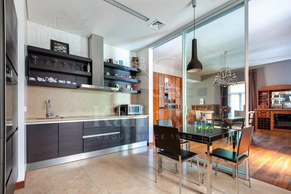 3-КОМН. КВАРТИРА С ОТДЕЛКОЙ 188.5 М² НА 3 ЭТАЖЕ