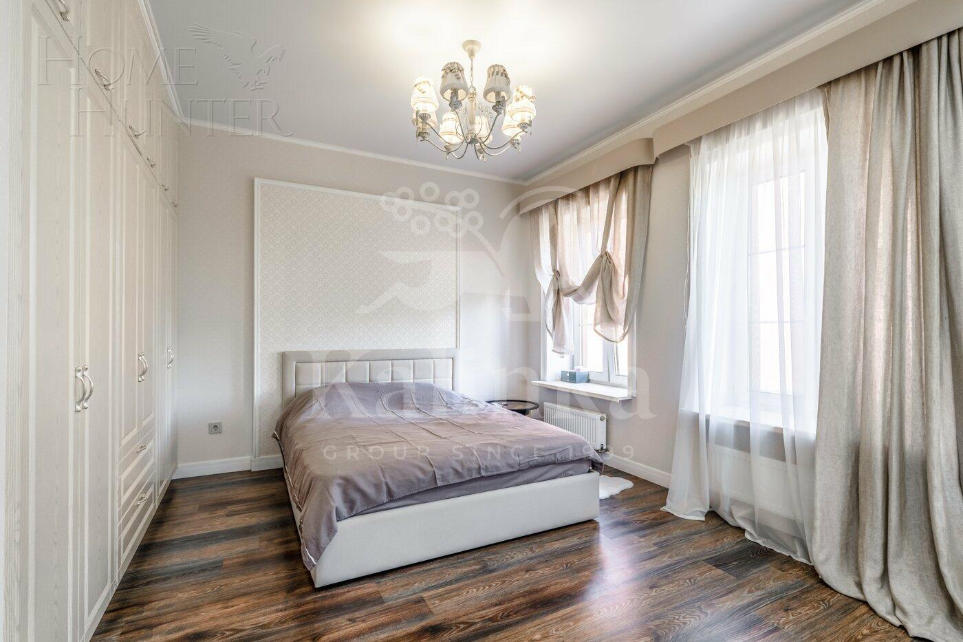 3-этажный таунхаус 230 м² с отделкой