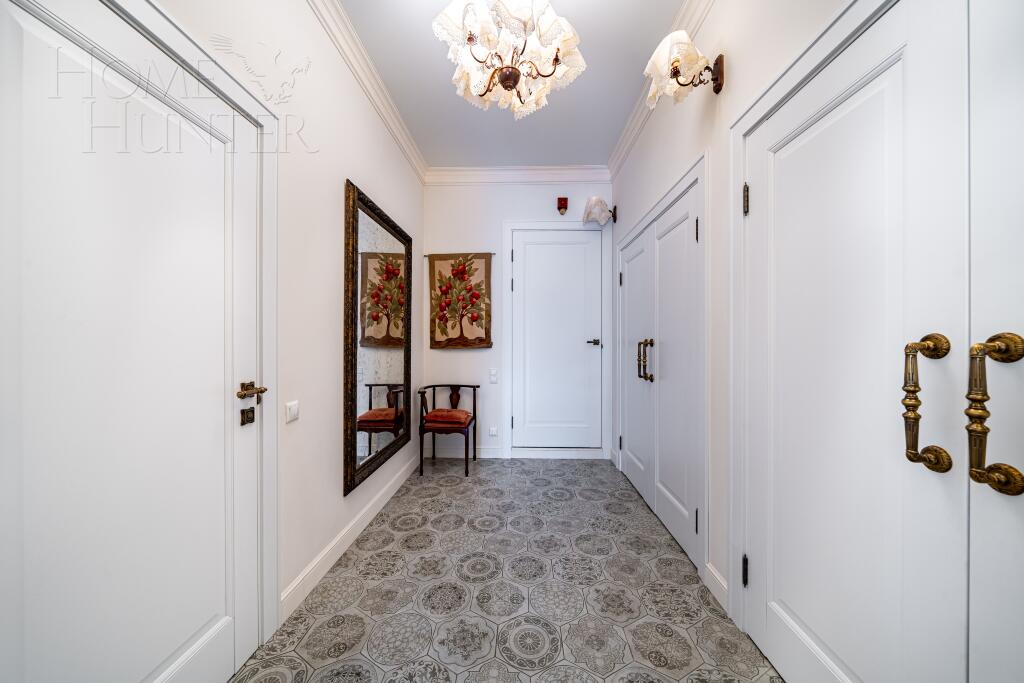 2-этажный таунхаус 252 м² с отделкой