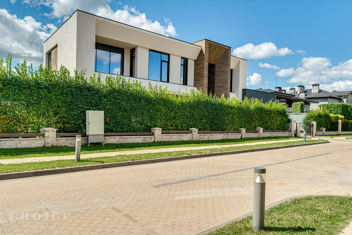 2-этажный коттедж 1 200 м² без отделки