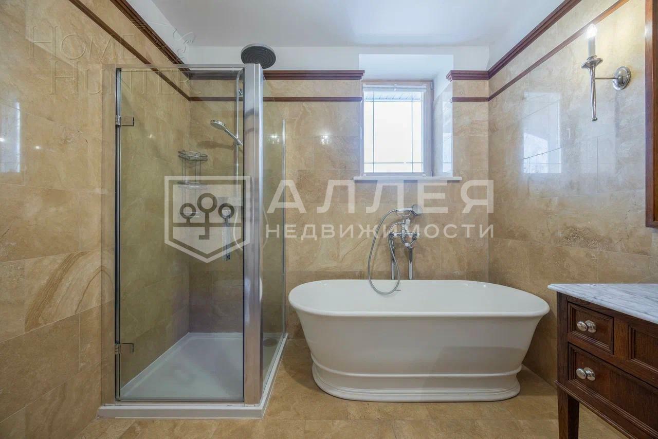 2-этажный коттедж 428 м² с отделкой