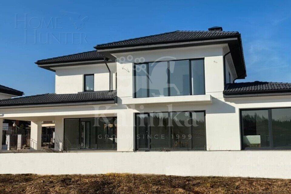 2-этажный коттедж 303 м² без отделки