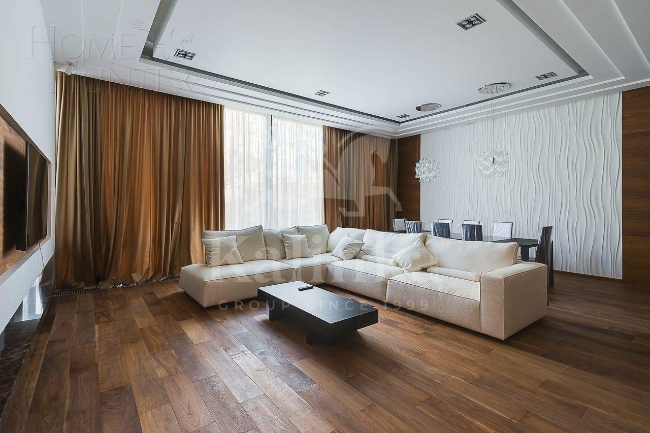 2-этажный таунхаус 350 м² с отделкой