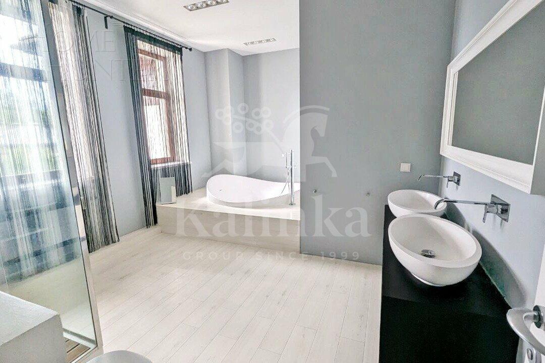 2-этажный коттедж 452 м² с отделкой