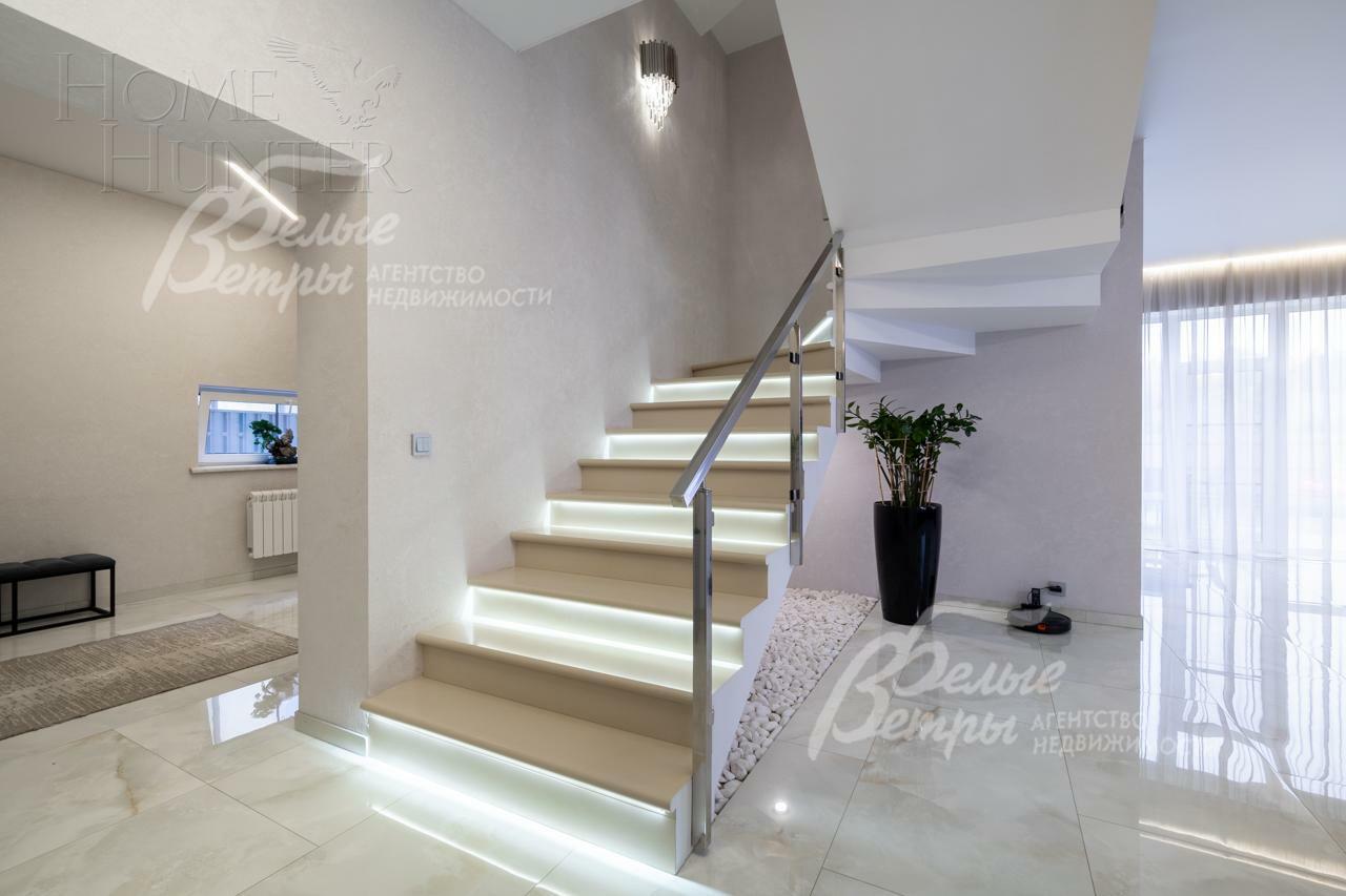 2-этажный коттедж 220 м² с отделкой