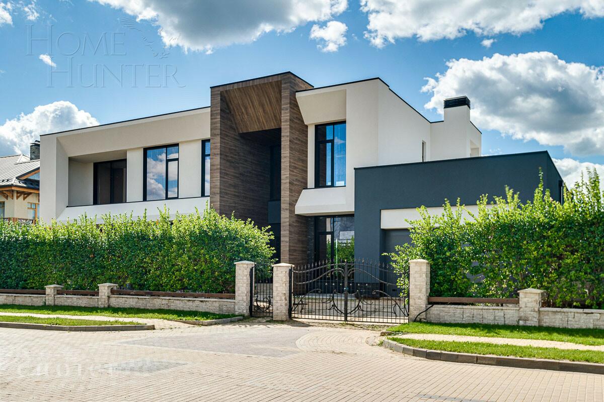 2-этажный коттедж 1 200 м² без отделки