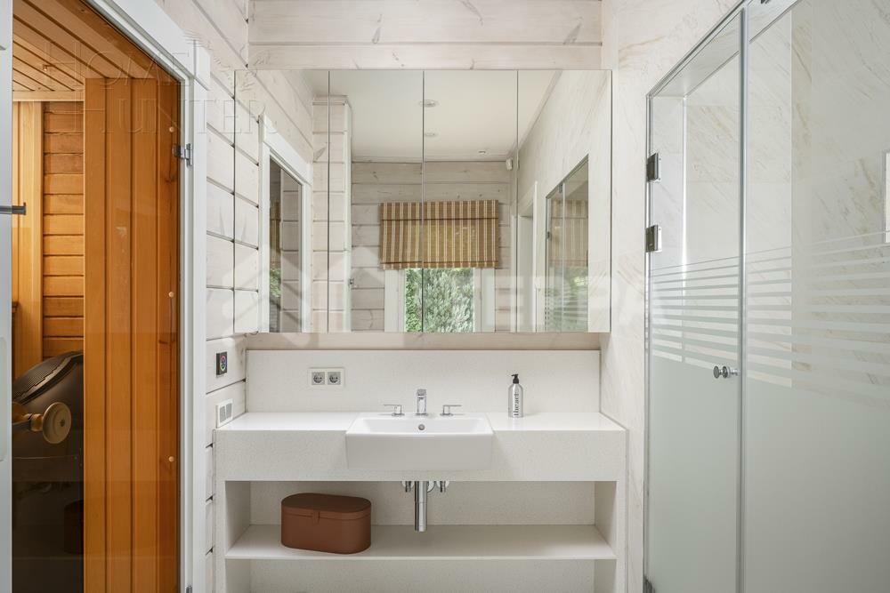 2-этажный коттедж 328 м² с отделкой