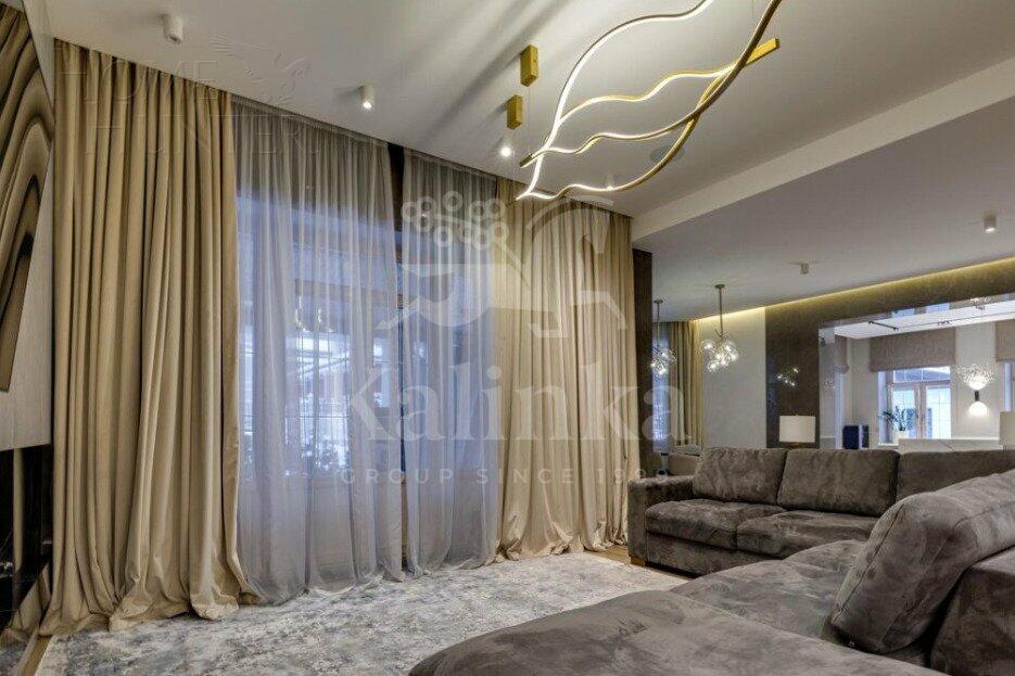 2-этажный коттедж 688 м² с отделкой