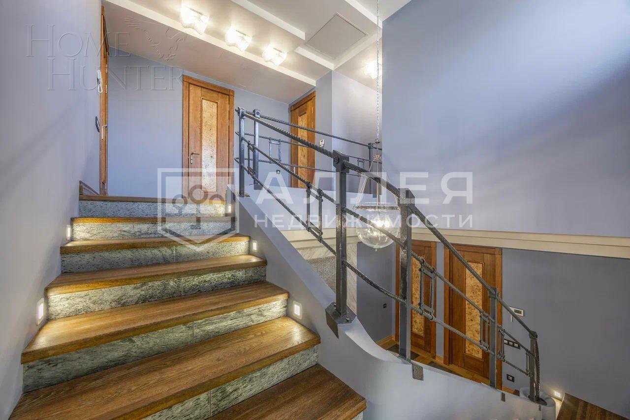 2-этажный коттедж 428 м² с отделкой