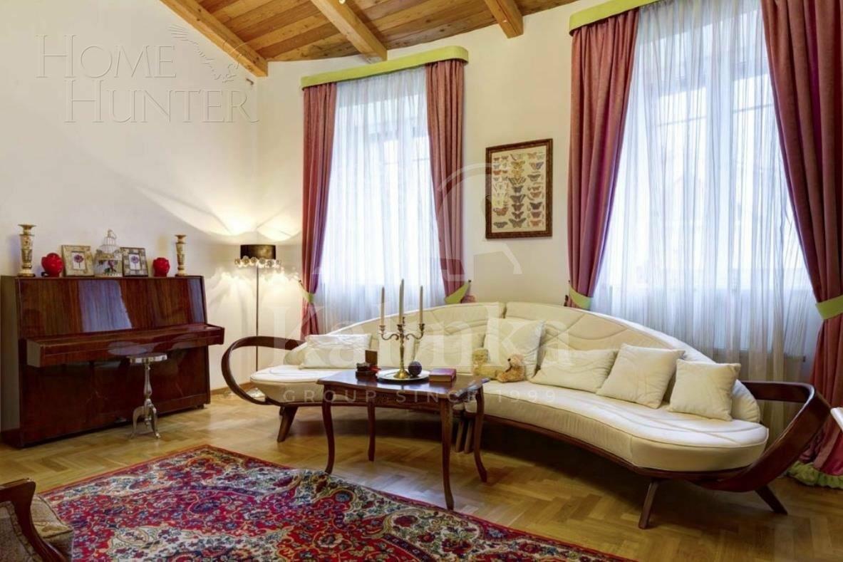 2-этажный коттедж 900 м² с отделкой