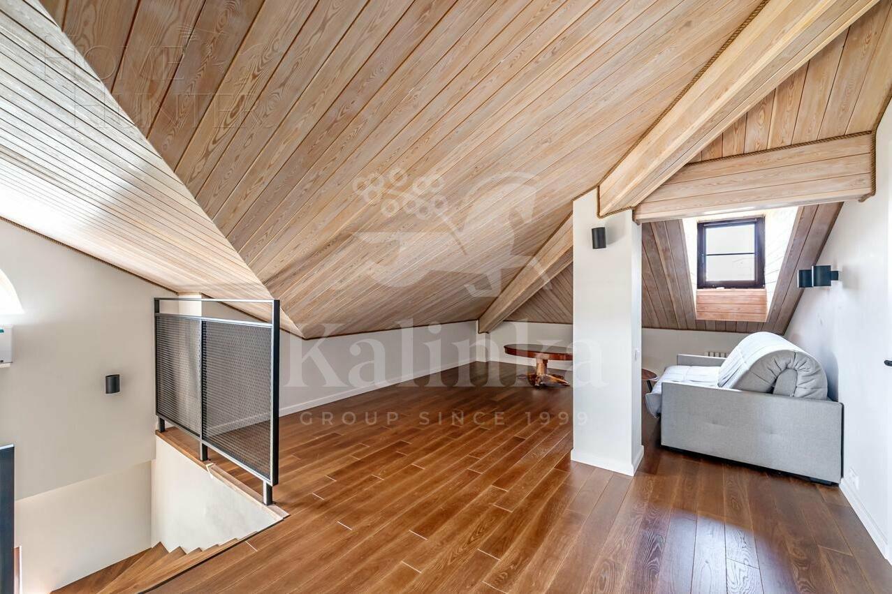 2-этажный таунхаус 240 м² с отделкой