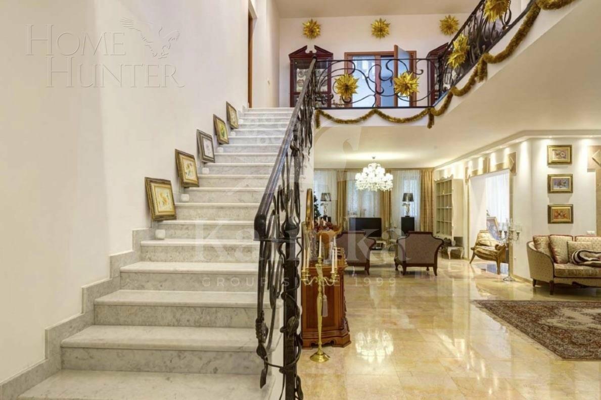 2-этажный коттедж 900 м² с отделкой