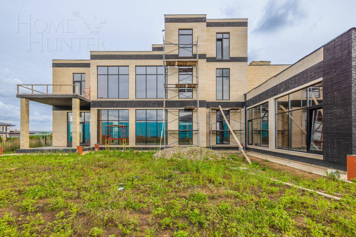 2-этажный коттедж 830 м² без отделки