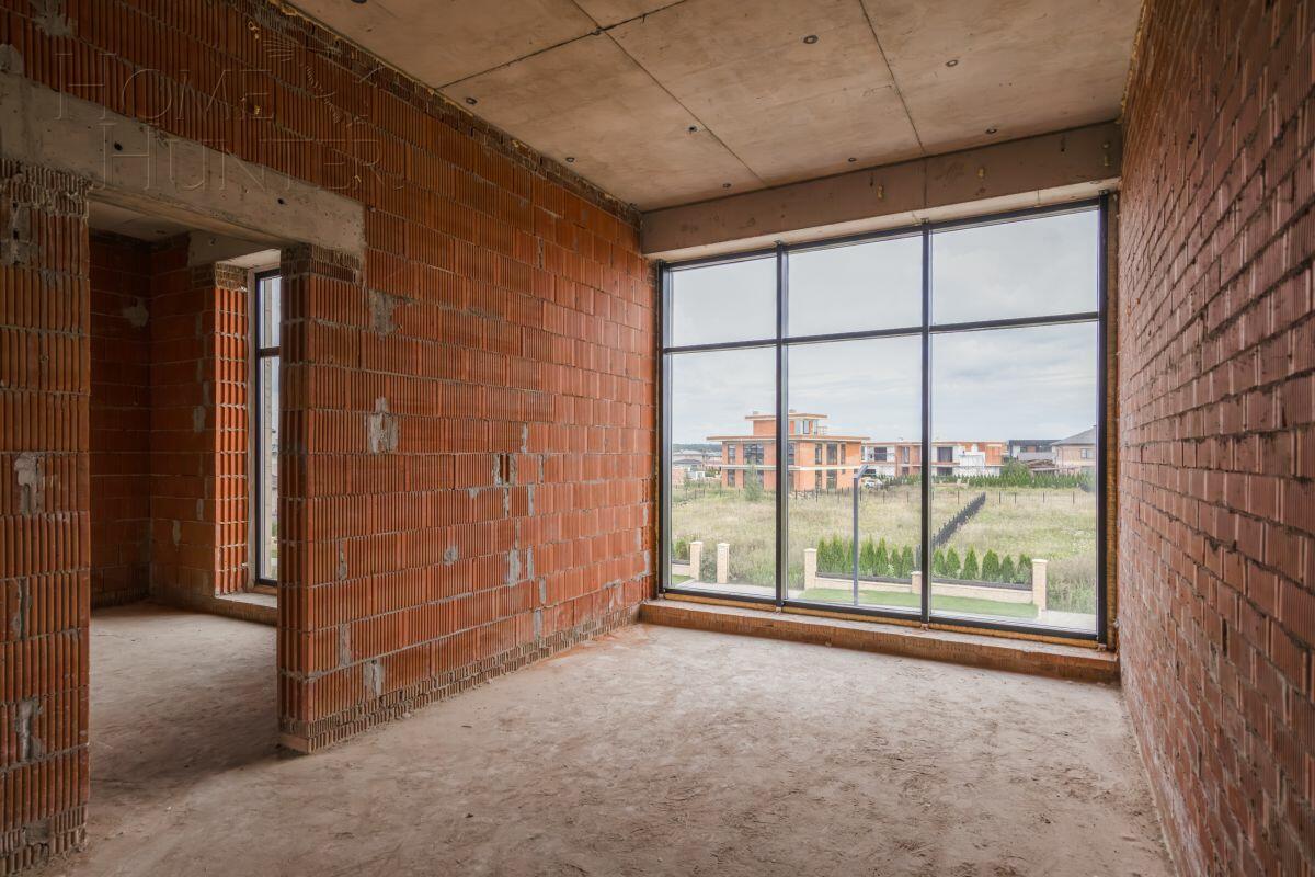 2-этажный коттедж 830 м² без отделки