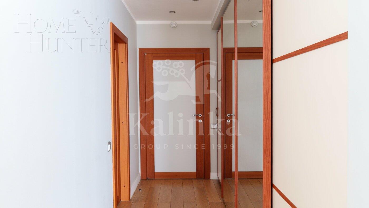 5-КОМН. КВАРТИРА С ОТДЕЛКОЙ 204.2 М² НА 3 ЭТАЖЕ