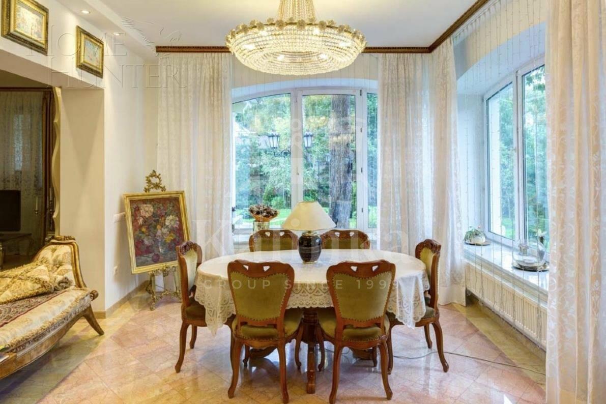 2-этажный коттедж 900 м² с отделкой