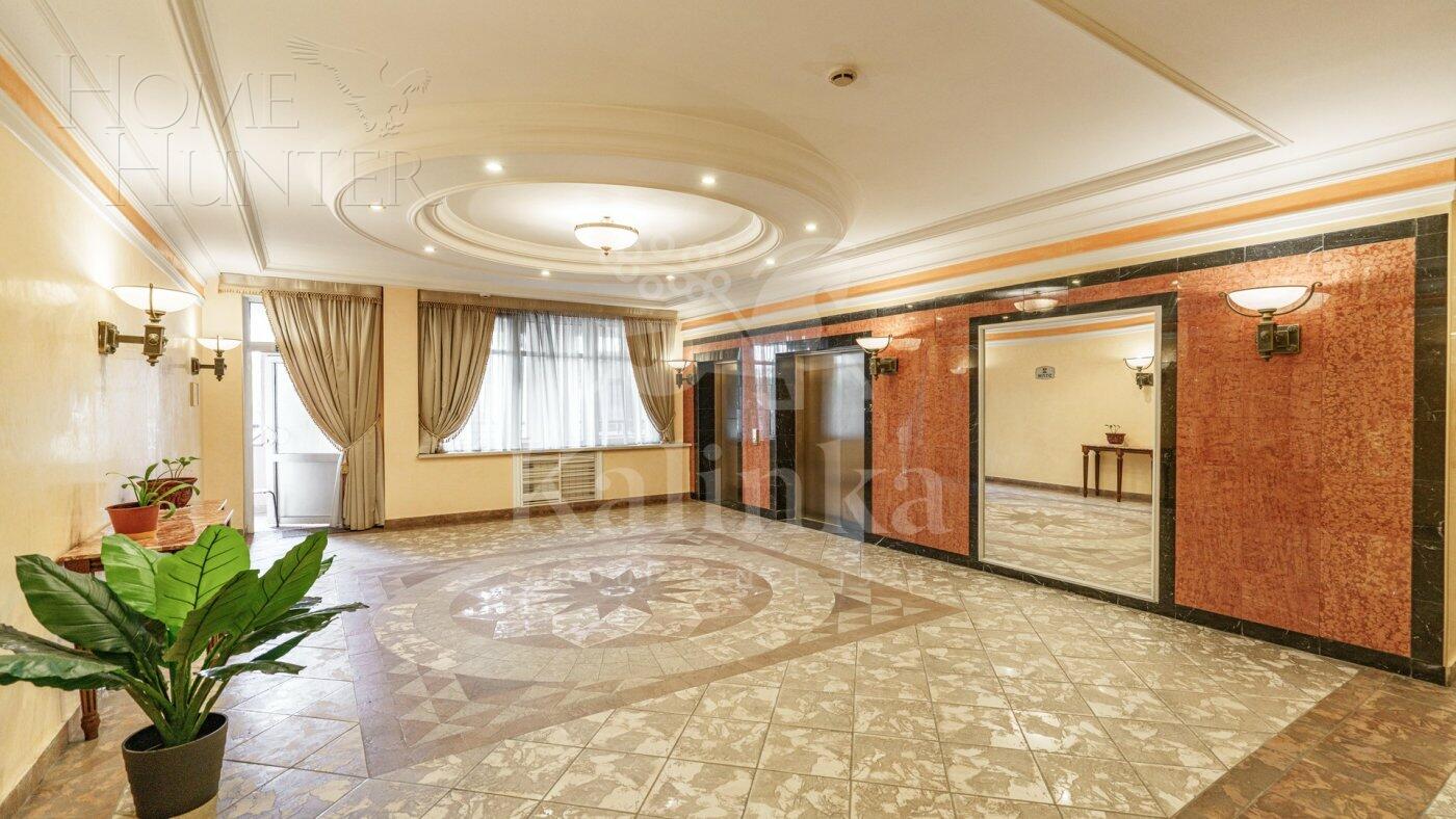 5-КОМН. КВАРТИРА С ОТДЕЛКОЙ 204.2 М² НА 3 ЭТАЖЕ