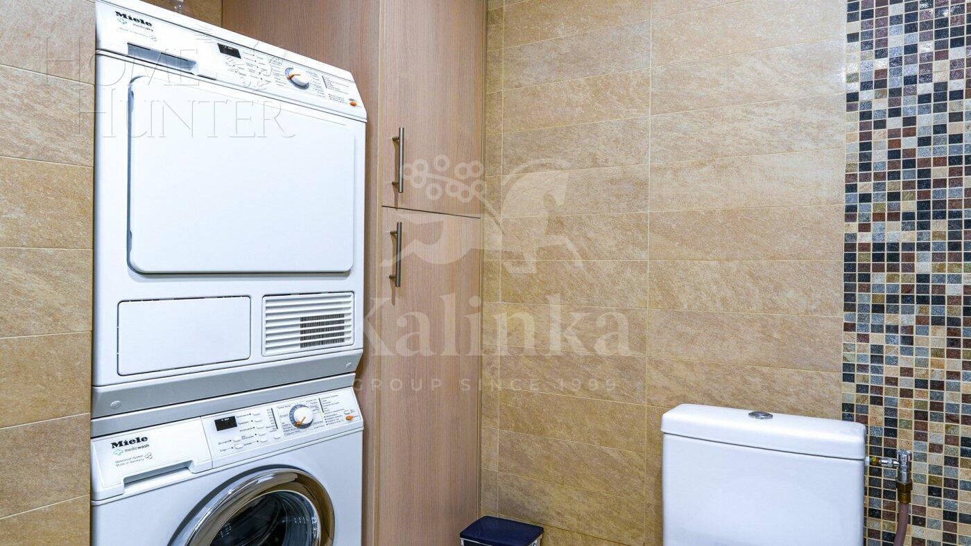 5-КОМН. КВАРТИРА С ОТДЕЛКОЙ 232.5 М² НА 3 ЭТАЖЕ