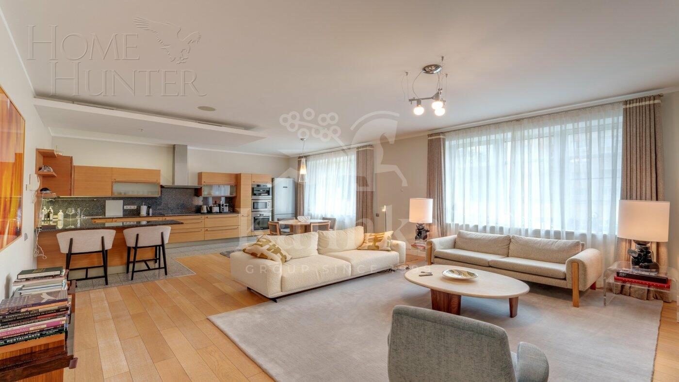 5-КОМН. КВАРТИРА С ОТДЕЛКОЙ 204.2 М² НА 3 ЭТАЖЕ