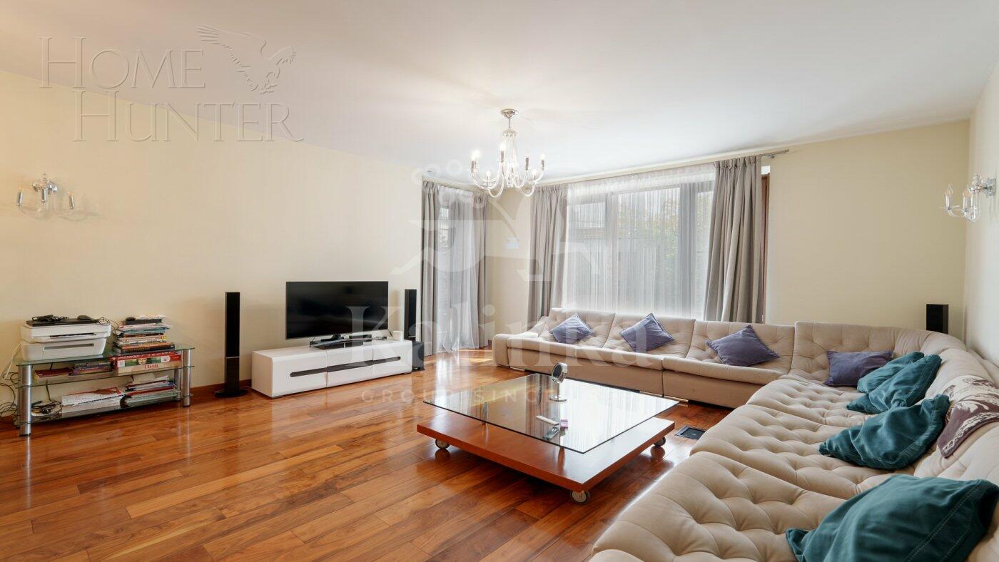 5-КОМН. КВАРТИРА С ОТДЕЛКОЙ 232.5 М² НА 3 ЭТАЖЕ