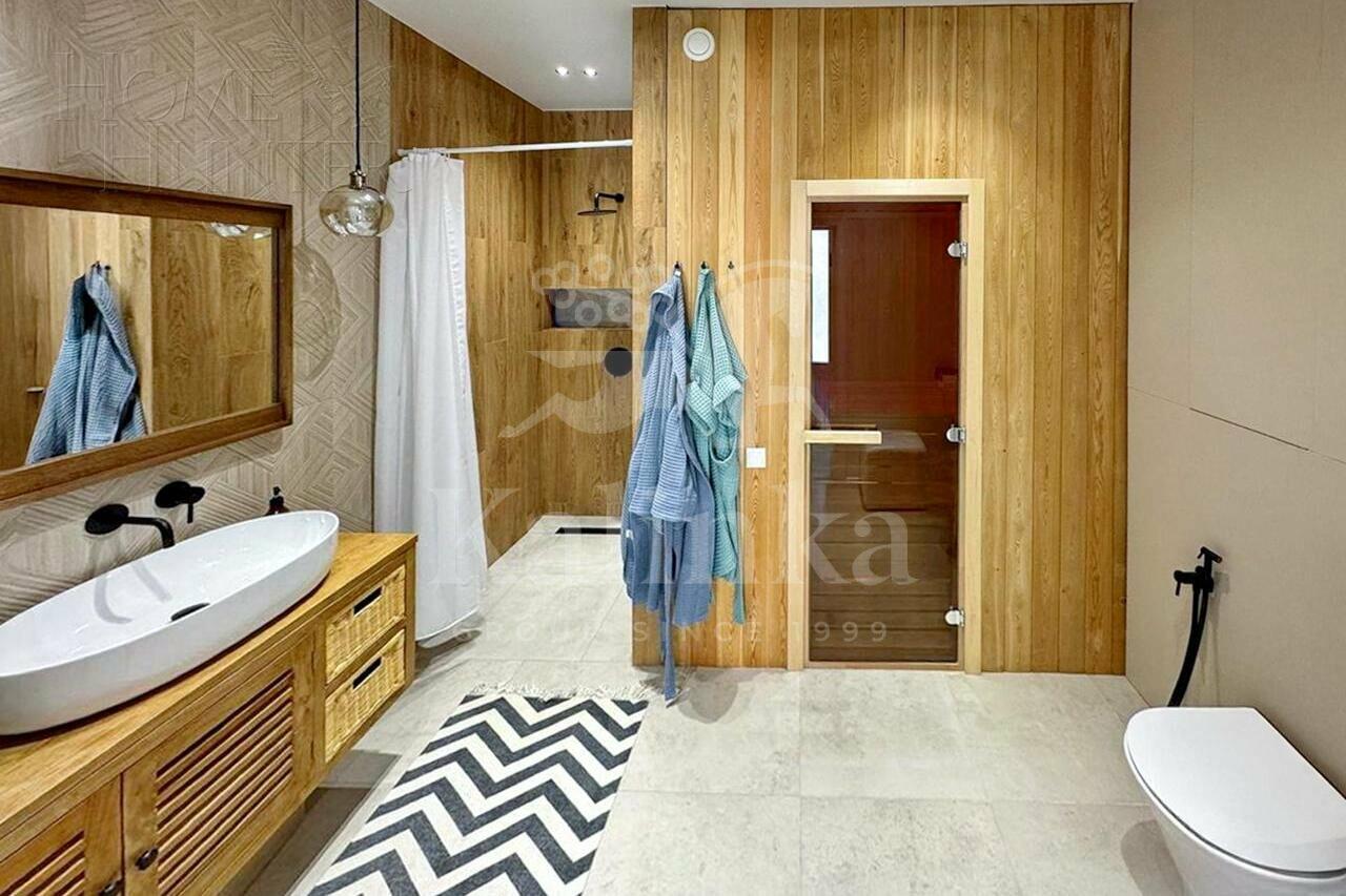 2-этажный таунхаус 240 м² с отделкой