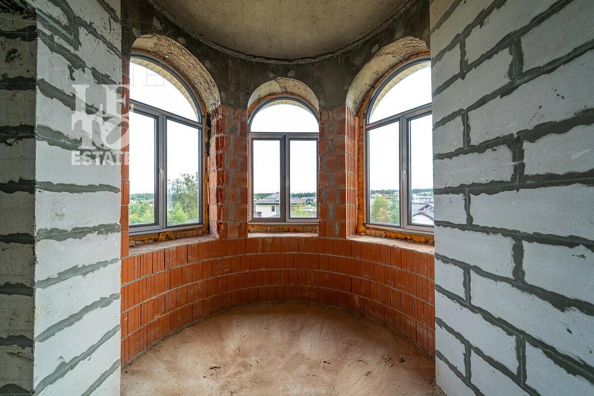 2-этажный коттедж 460 м² без отделки