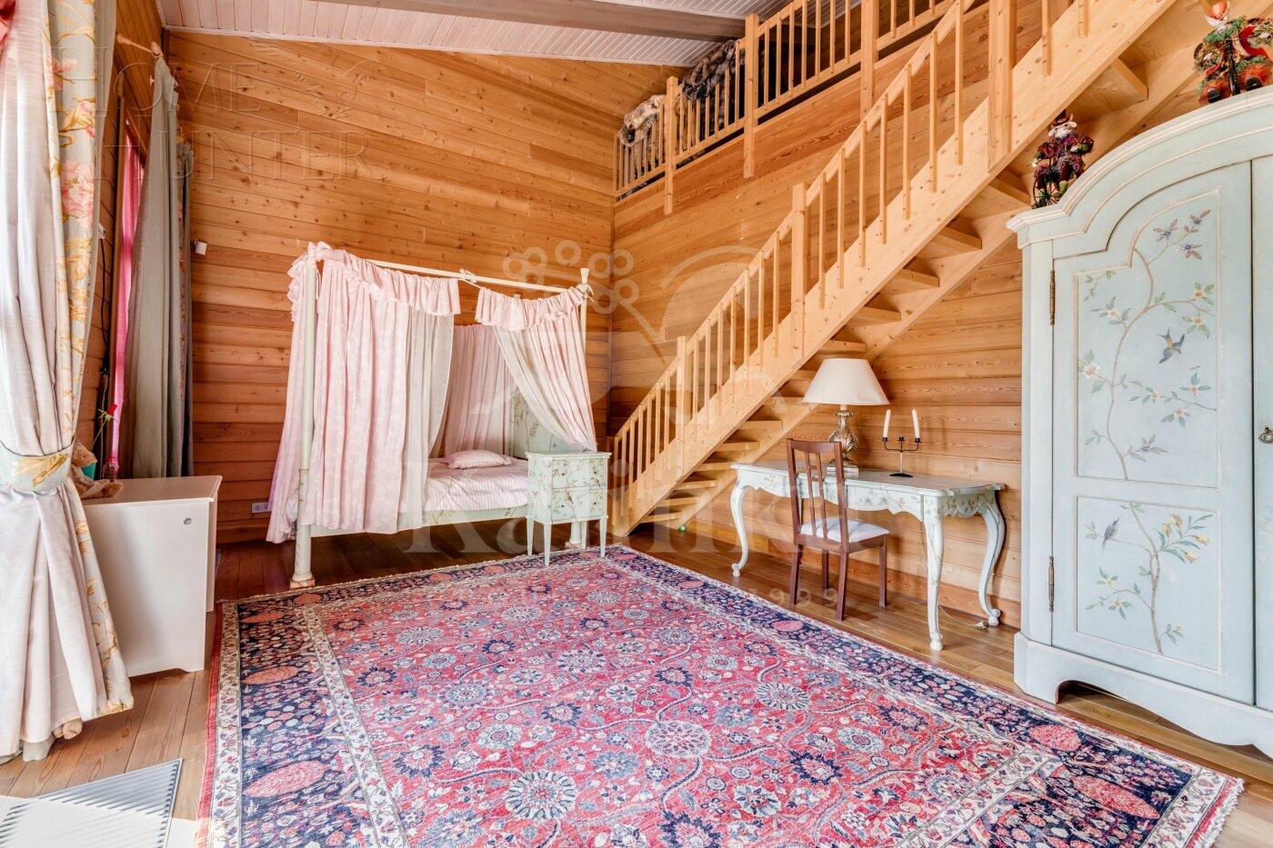 2-этажный коттедж 940 м² с отделкой