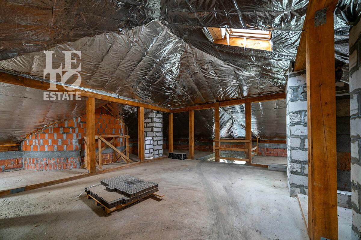 2-этажный коттедж 460 м² без отделки