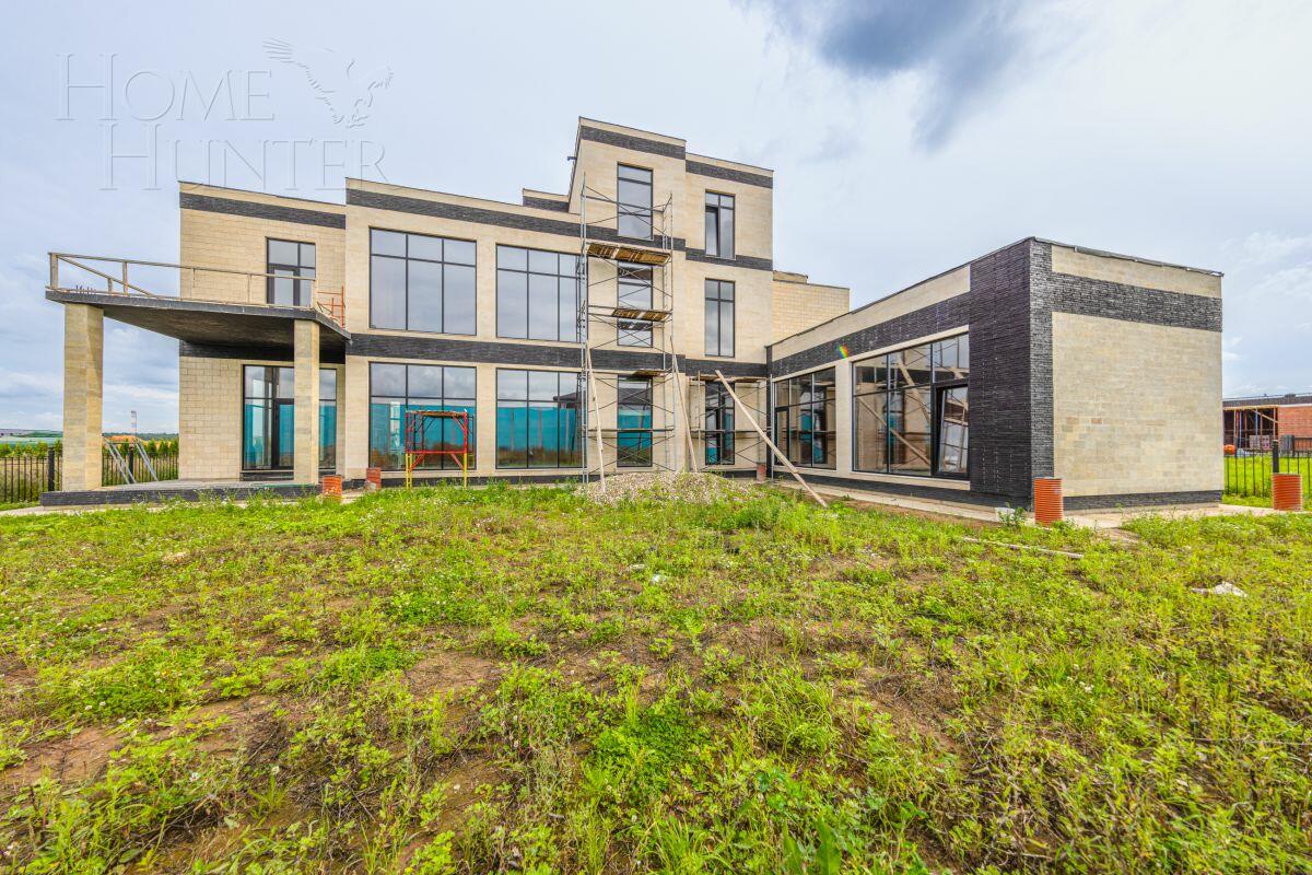 2-этажный коттедж 830 м² без отделки