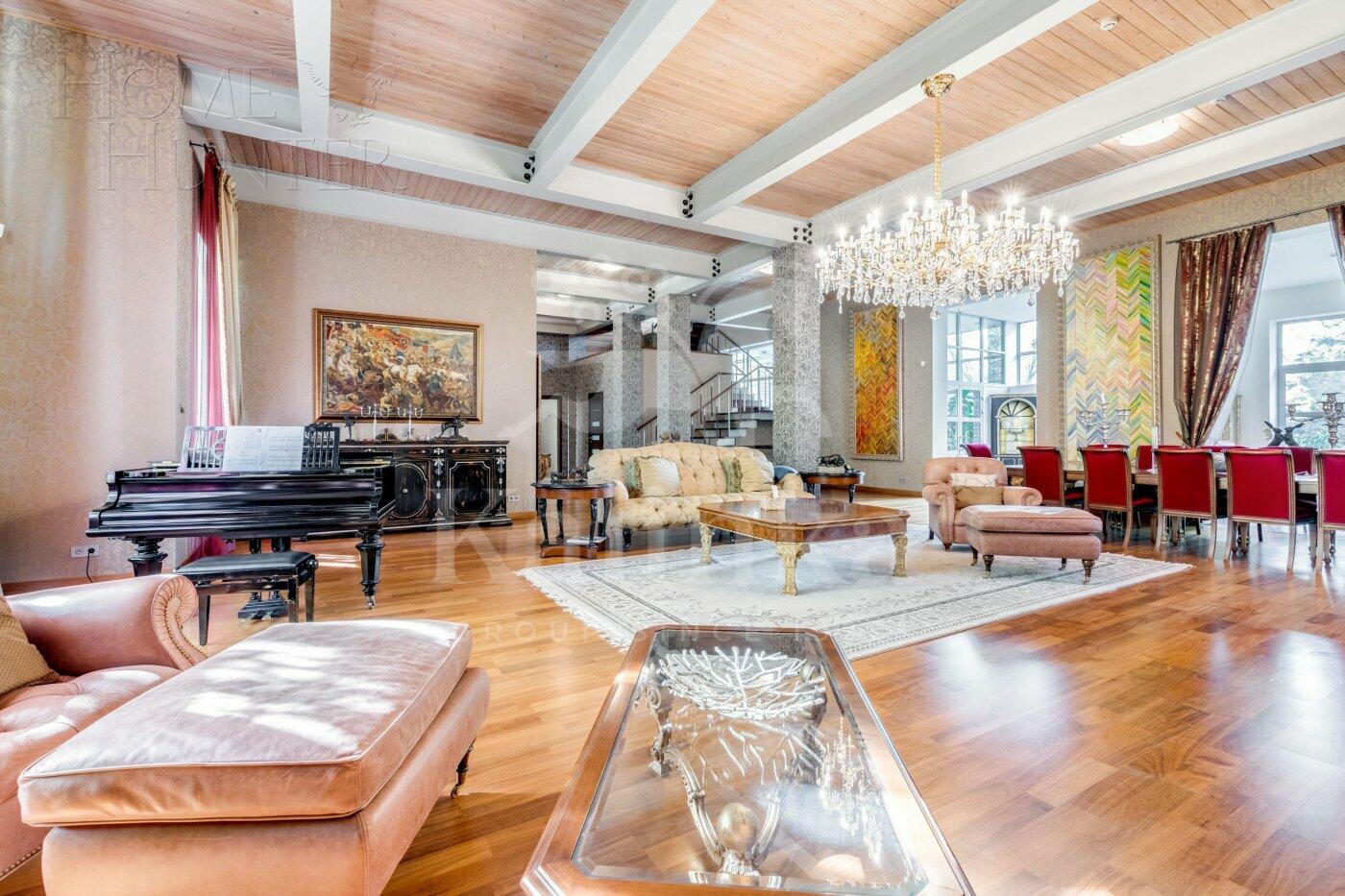 2-этажный коттедж 940 м² с отделкой