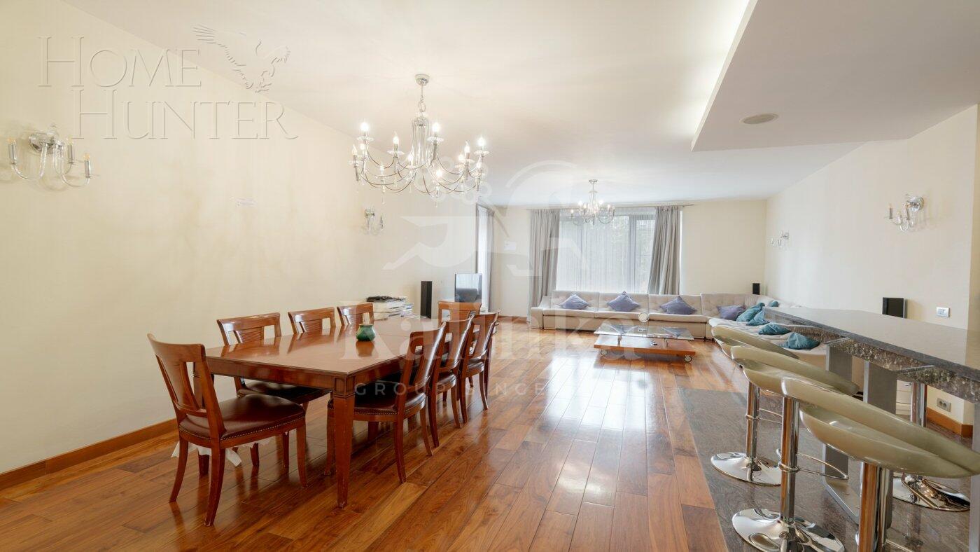 5-КОМН. КВАРТИРА С ОТДЕЛКОЙ 232.5 М² НА 3 ЭТАЖЕ