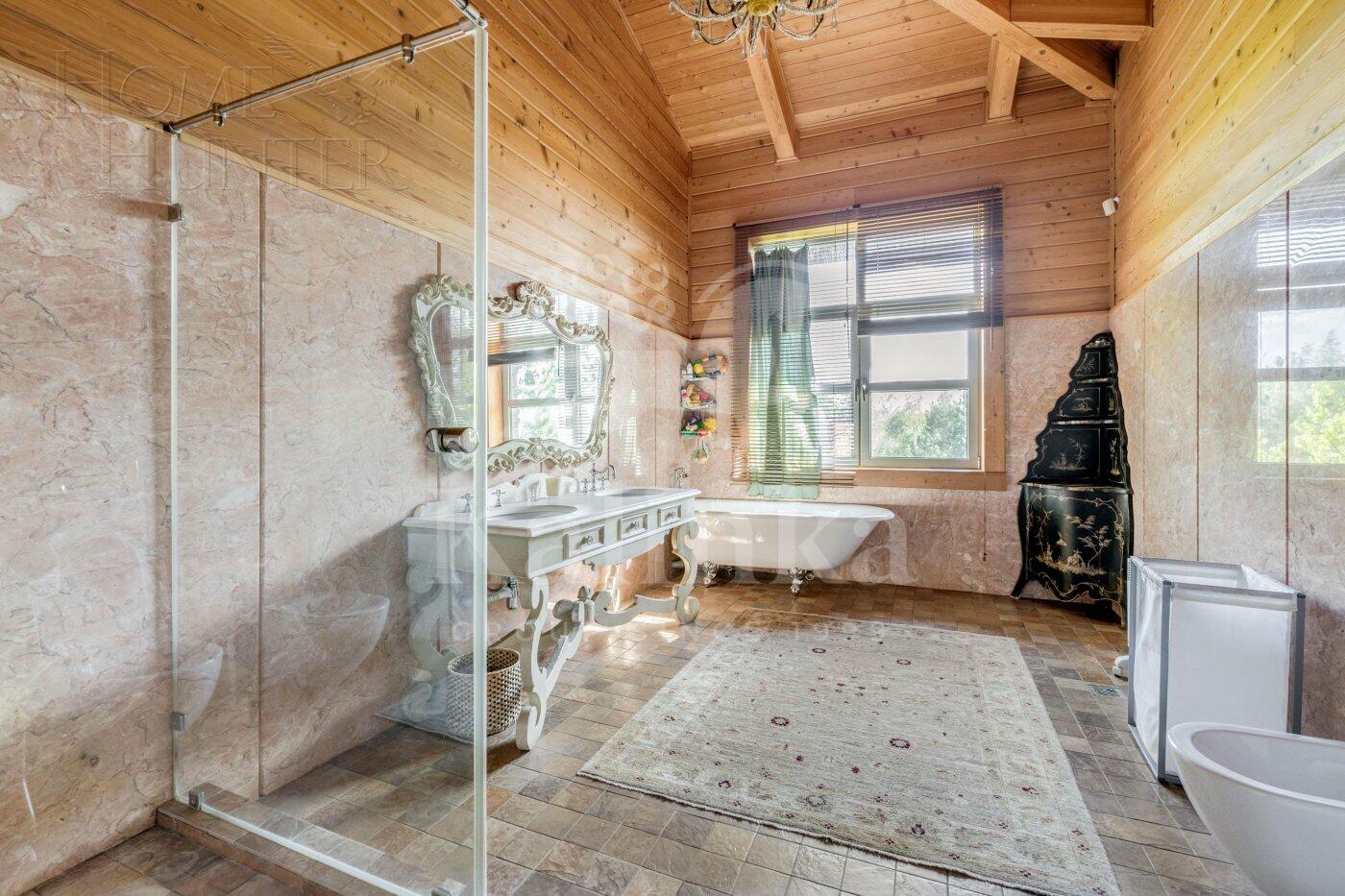 2-этажный коттедж 940 м² с отделкой