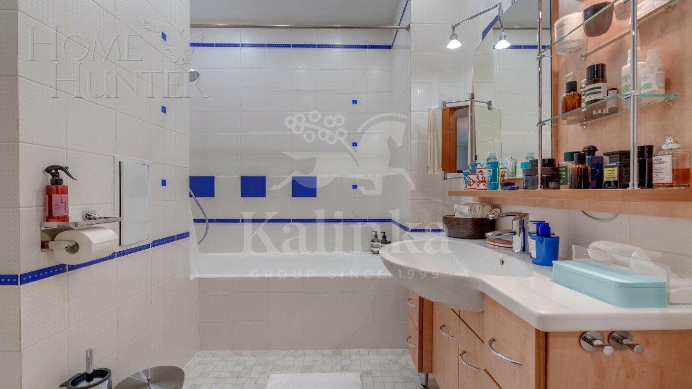 5-КОМН. КВАРТИРА С ОТДЕЛКОЙ 204.2 М² НА 3 ЭТАЖЕ