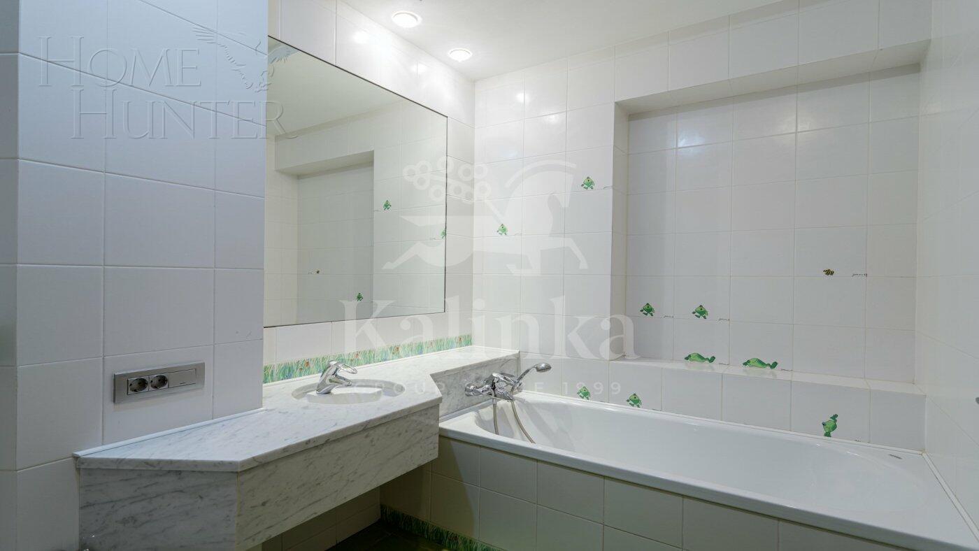 5-КОМН. КВАРТИРА С ОТДЕЛКОЙ 232.5 М² НА 3 ЭТАЖЕ