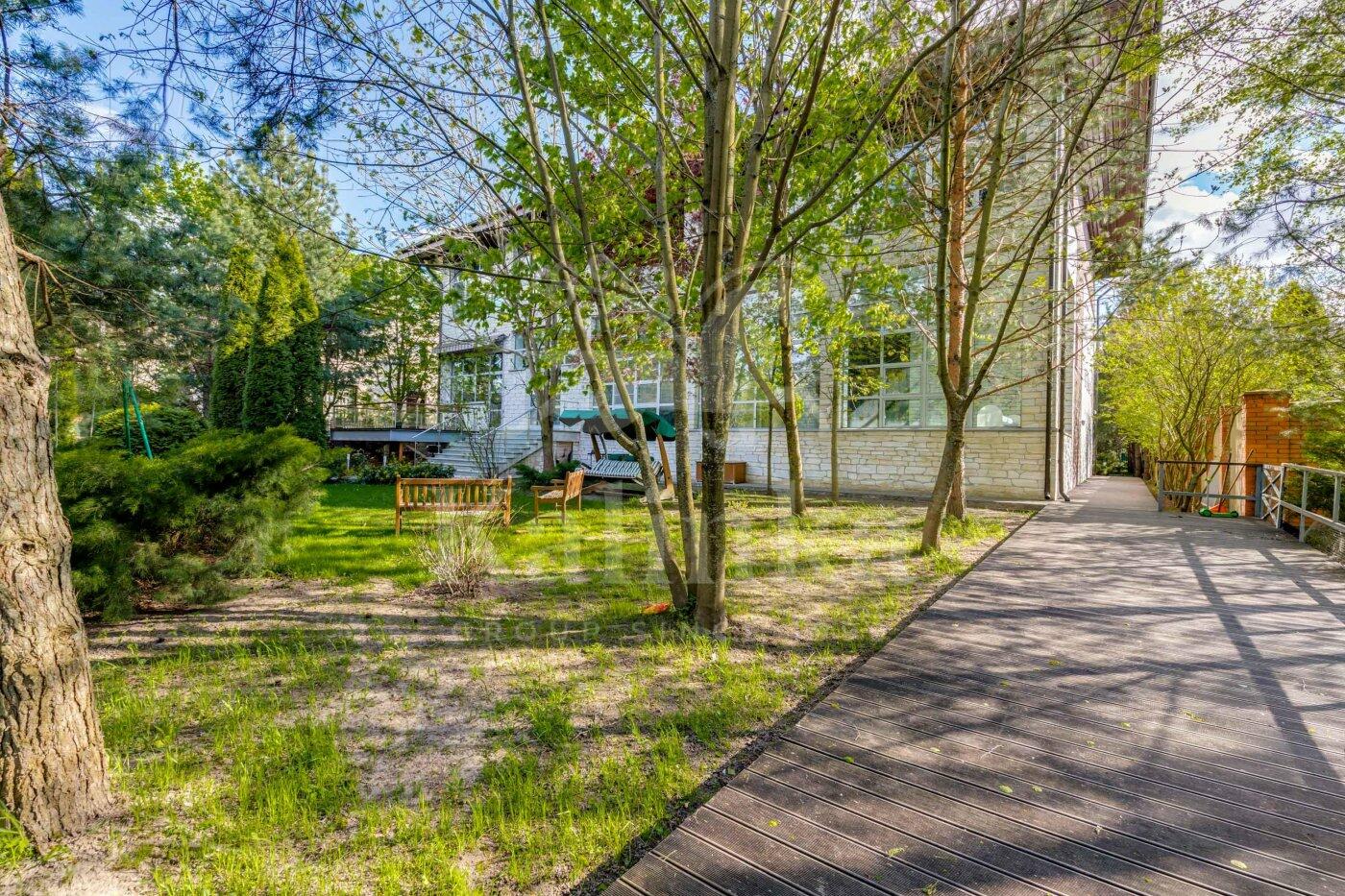 2-этажный коттедж 940 м² с отделкой