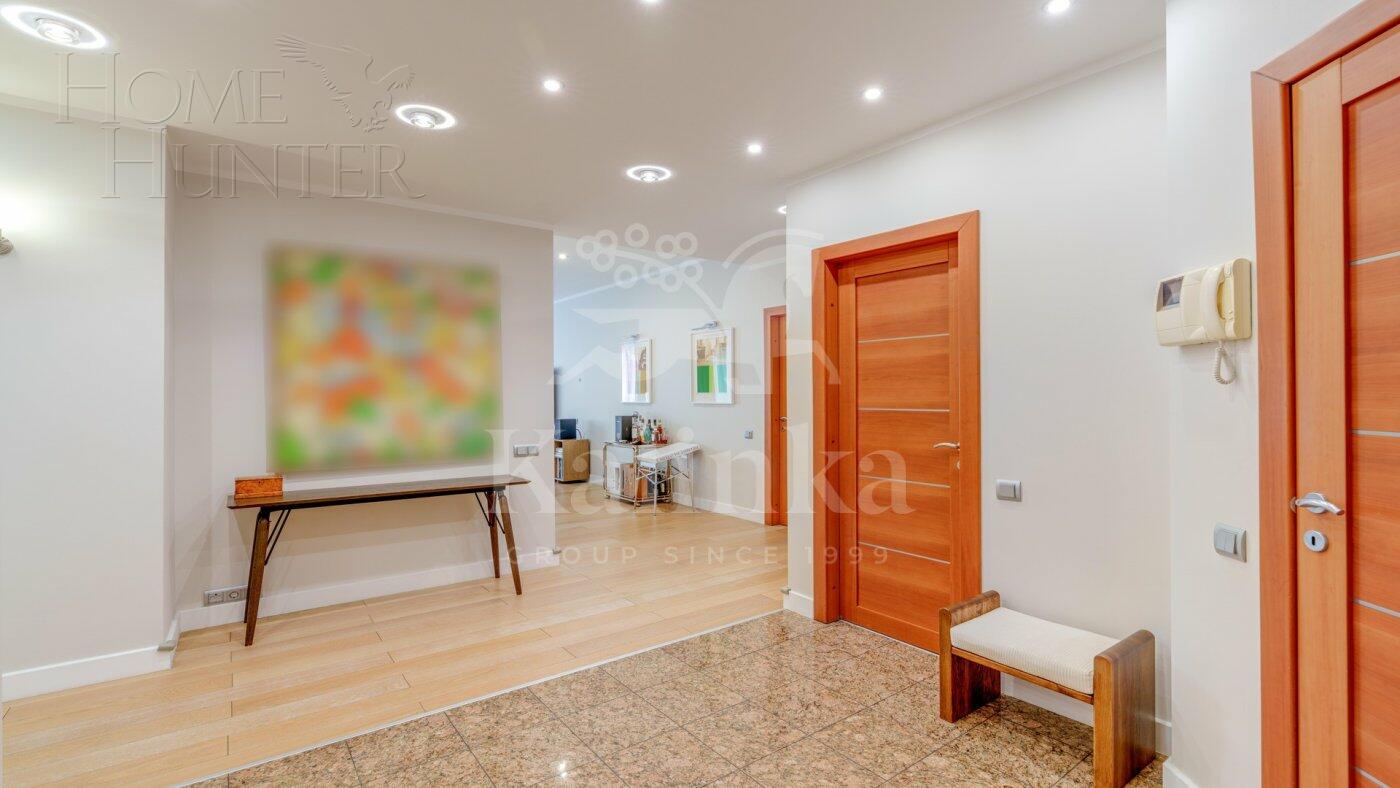 5-КОМН. КВАРТИРА С ОТДЕЛКОЙ 204.2 М² НА 3 ЭТАЖЕ