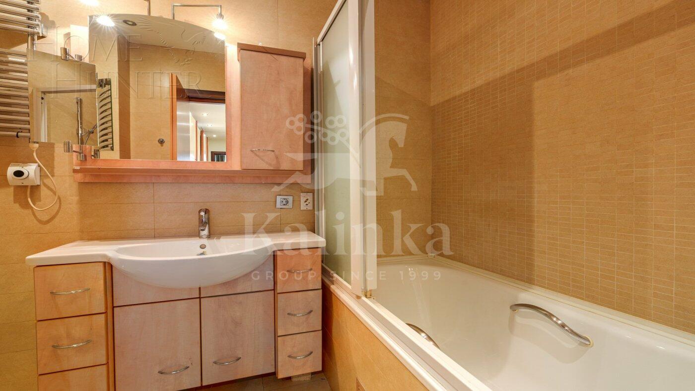 5-КОМН. КВАРТИРА С ОТДЕЛКОЙ 232.5 М² НА 3 ЭТАЖЕ