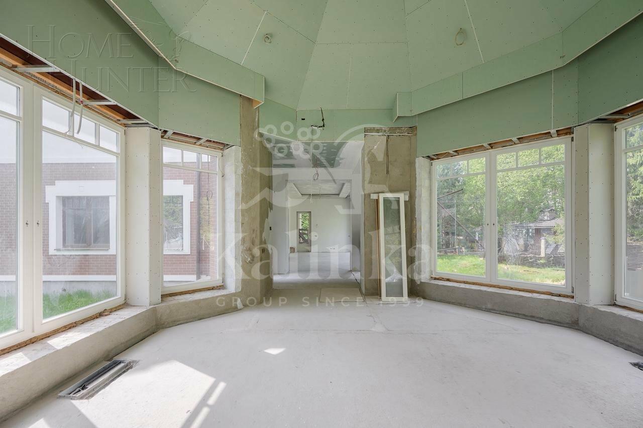 3-этажный коттедж 501.7 м² без отделки