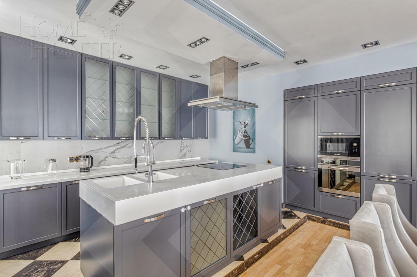 3-КОМН. КВАРТИРА С ОТДЕЛКОЙ 135 М² НА 3 ЭТАЖЕ