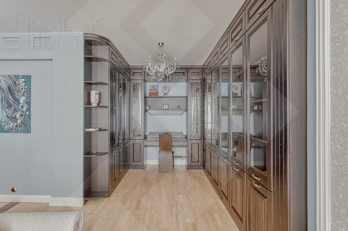 3-КОМН. КВАРТИРА С ОТДЕЛКОЙ 135 М² НА 3 ЭТАЖЕ