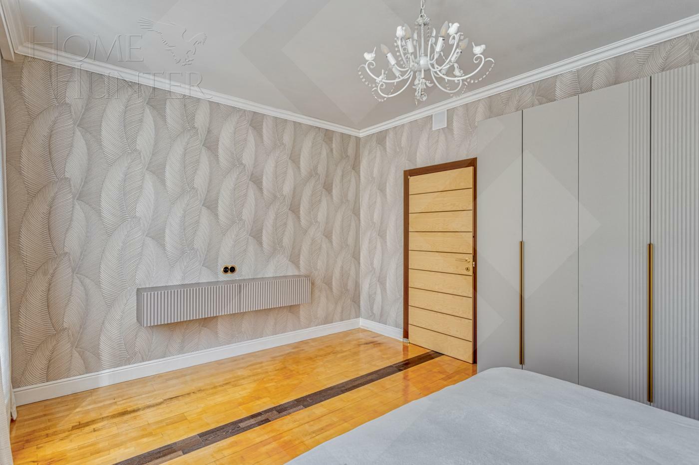 3-КОМН. КВАРТИРА С ОТДЕЛКОЙ 135 М² НА 3 ЭТАЖЕ