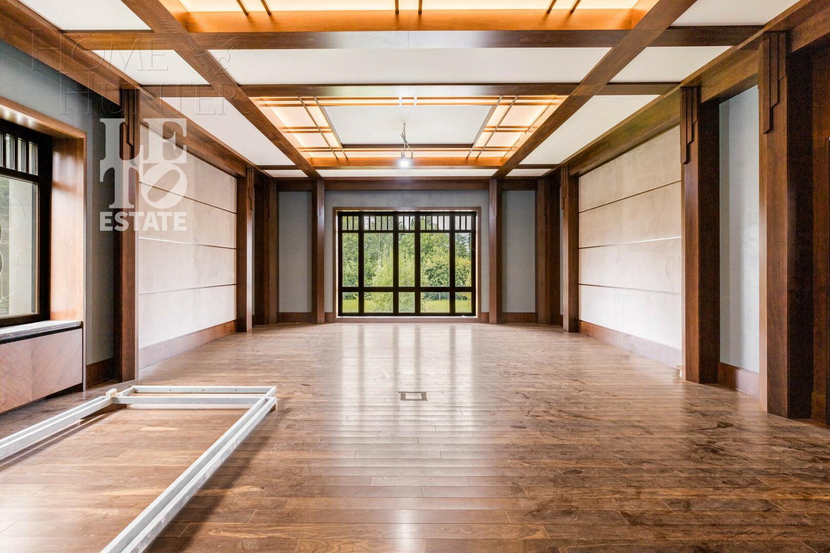 2-этажный коттедж 1 244 м² с отделкой