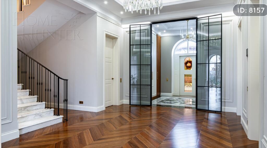 2-этажный коттедж 490 м² с отделкой