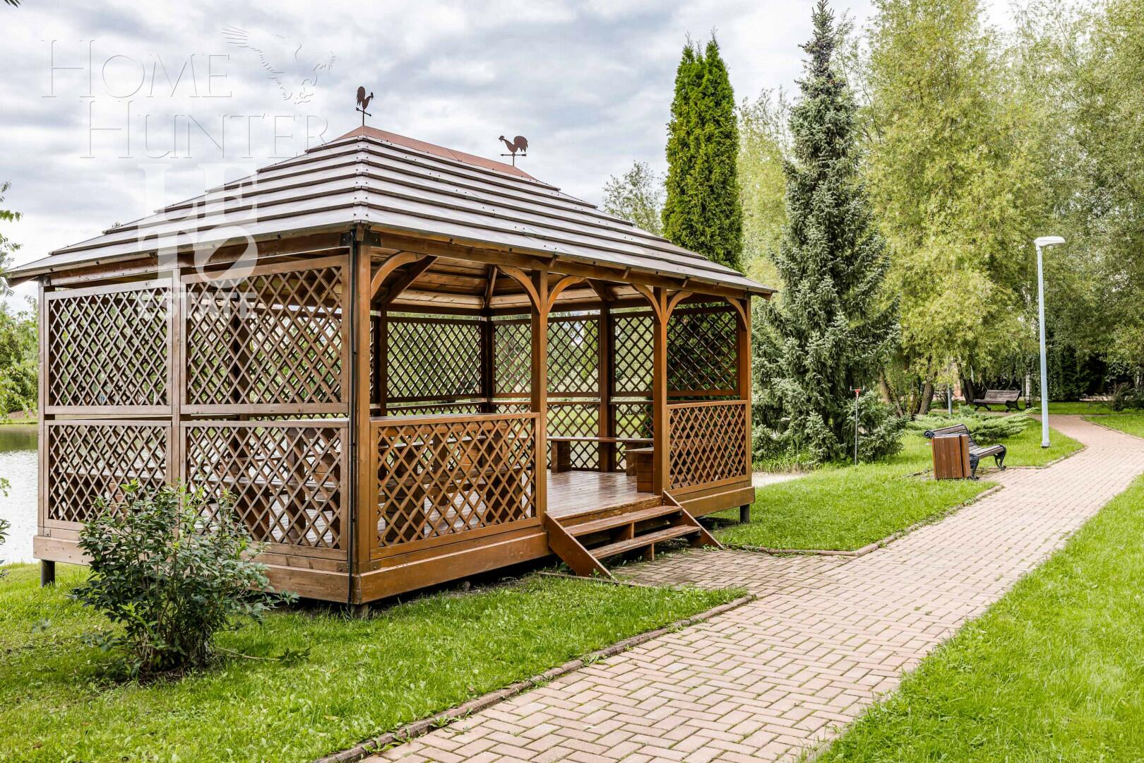 2-этажный коттедж 1 244 м² с отделкой